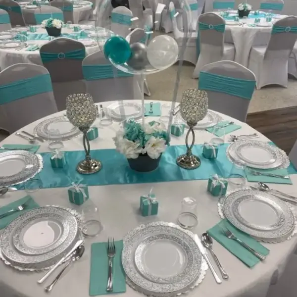 Emerald Green Table Setup